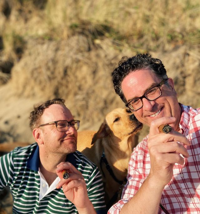 Family selfie at Cape Kiwanda on the Oregon Coast.

#capekiwanda #oregoncoast #pacificnorthwest #pacificcoast #pnw #thegreatpnw #upperleft #upperleftusa #cigar #cigars #zigarren #cigare #cubancigar #cubancigars #habanos #botl #habana #hoyodemonterrey #cigaroftheday #cigaraficionado #cigarselfie #labrador #labradorretriever #labradorsofinstagram #labradors #dogsofinstagram #yellowlabrador #gay #instagay andrewandcraig #bigboybennet