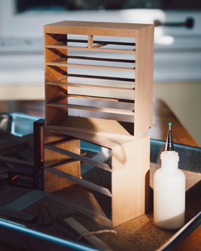 I’ve had lots of early mornings and long days lately working on the prototype for the Philadelphia Double Chest class I’m teaching in about a week in Castine, Maine for the annual IGMA Guild School (@igmaguildschool). I’m pretty sure I’m going drive my students crazy with all is the interior case framing. 😉

#craiglabenzminiatures
